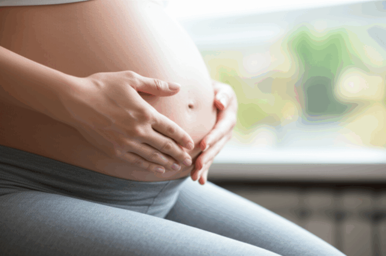 혹시 나 임신? 🤰 20대 여성이 알아야 할 초기 임신증상 총정리 ✨
